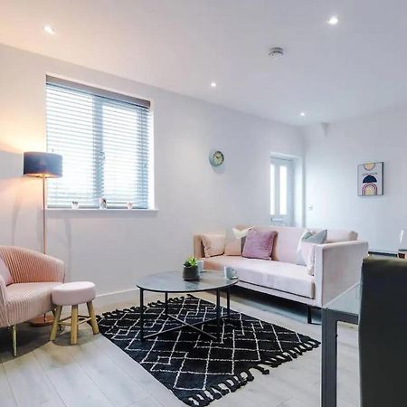The Ecclesian Deluxe Apartments Near Trafford Centre Eccles Train Station Manchester Eksteriør bilde