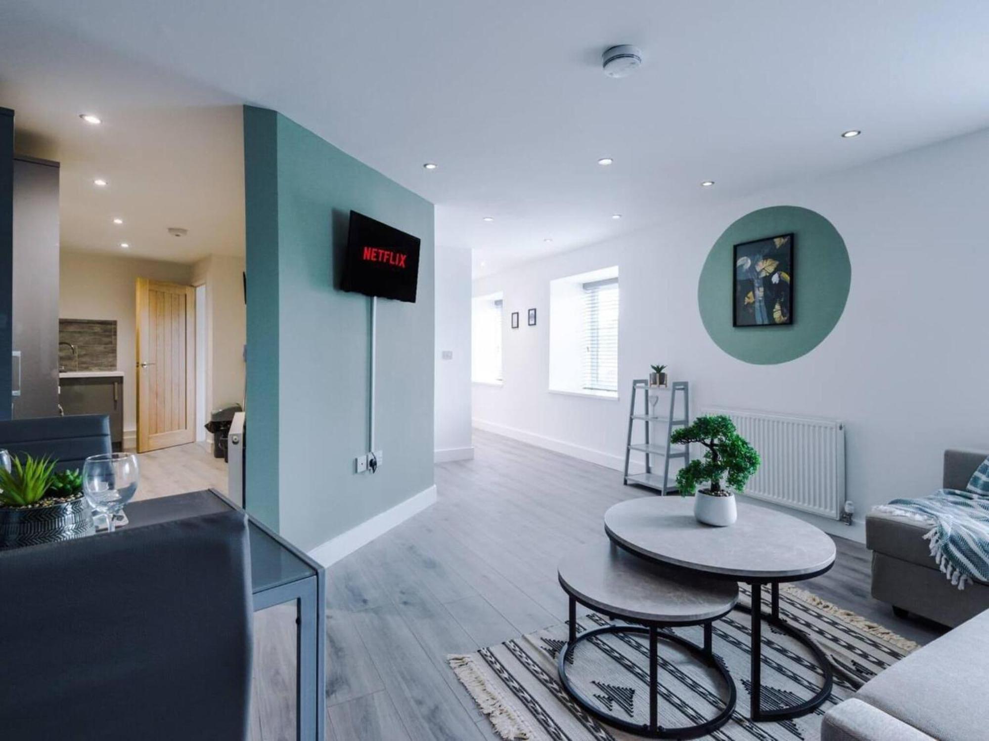 The Ecclesian Deluxe Apartments Near Trafford Centre Eccles Train Station Manchester Eksteriør bilde