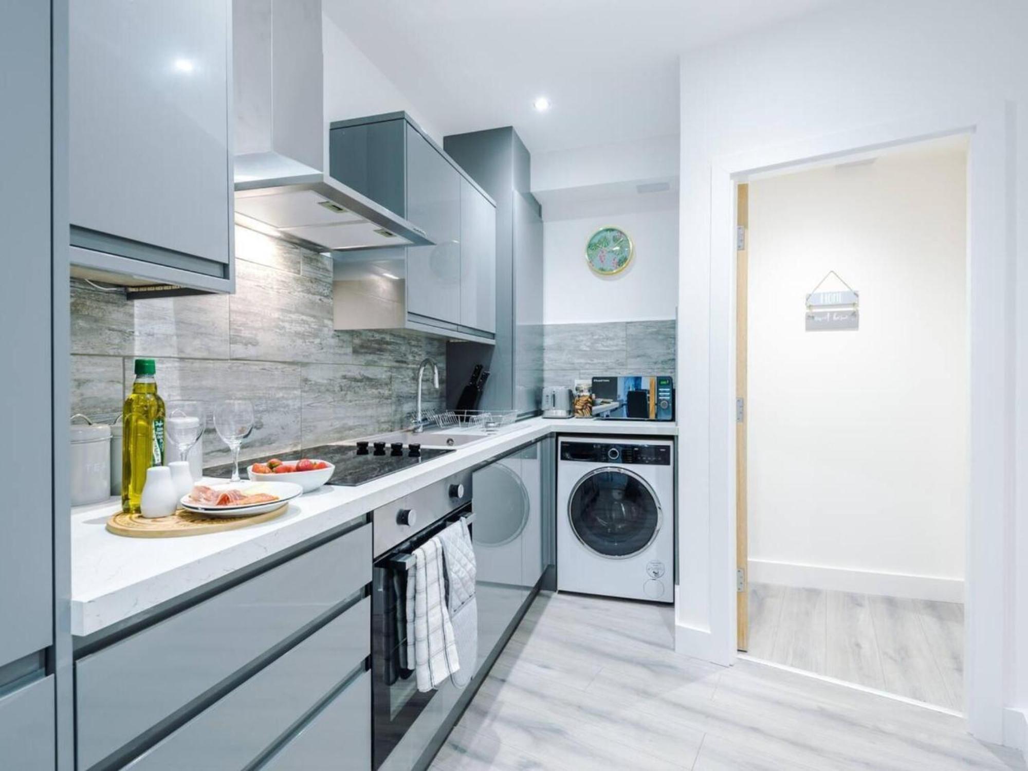 The Ecclesian Deluxe Apartments Near Trafford Centre Eccles Train Station Manchester Eksteriør bilde