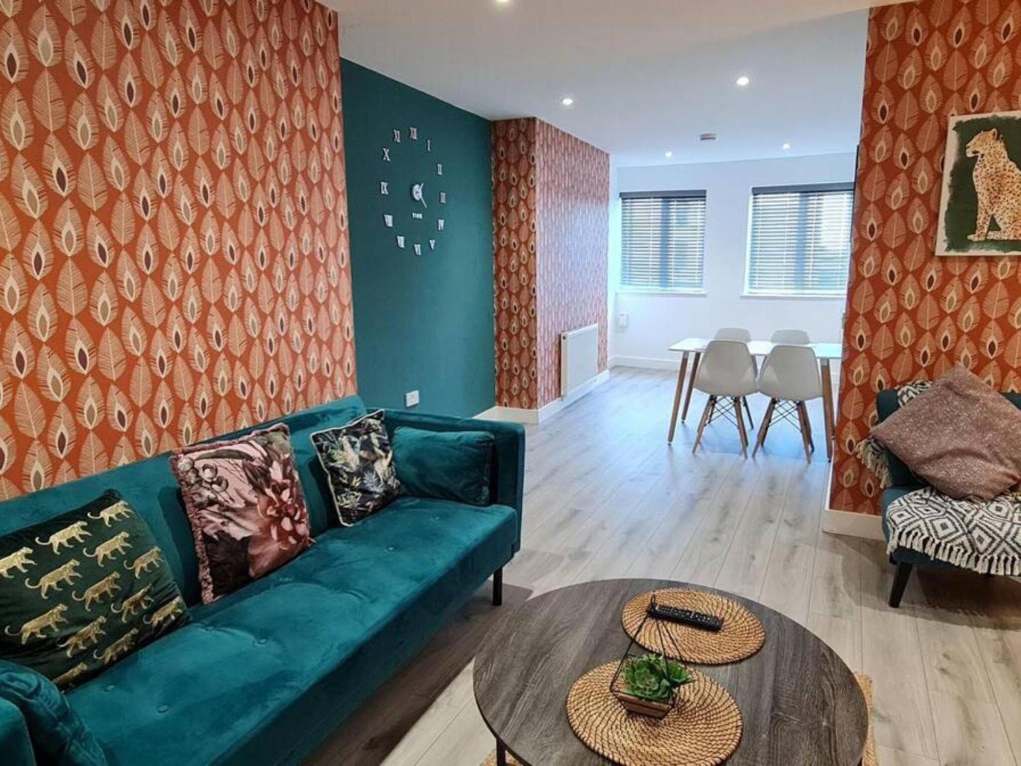 The Ecclesian Deluxe Apartments Near Trafford Centre Eccles Train Station Manchester Eksteriør bilde